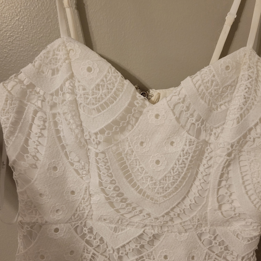 Lulus Bohemian Boho Western White Crochet Lace Summer Midi Dress. Size XS - Picture 9 of 13